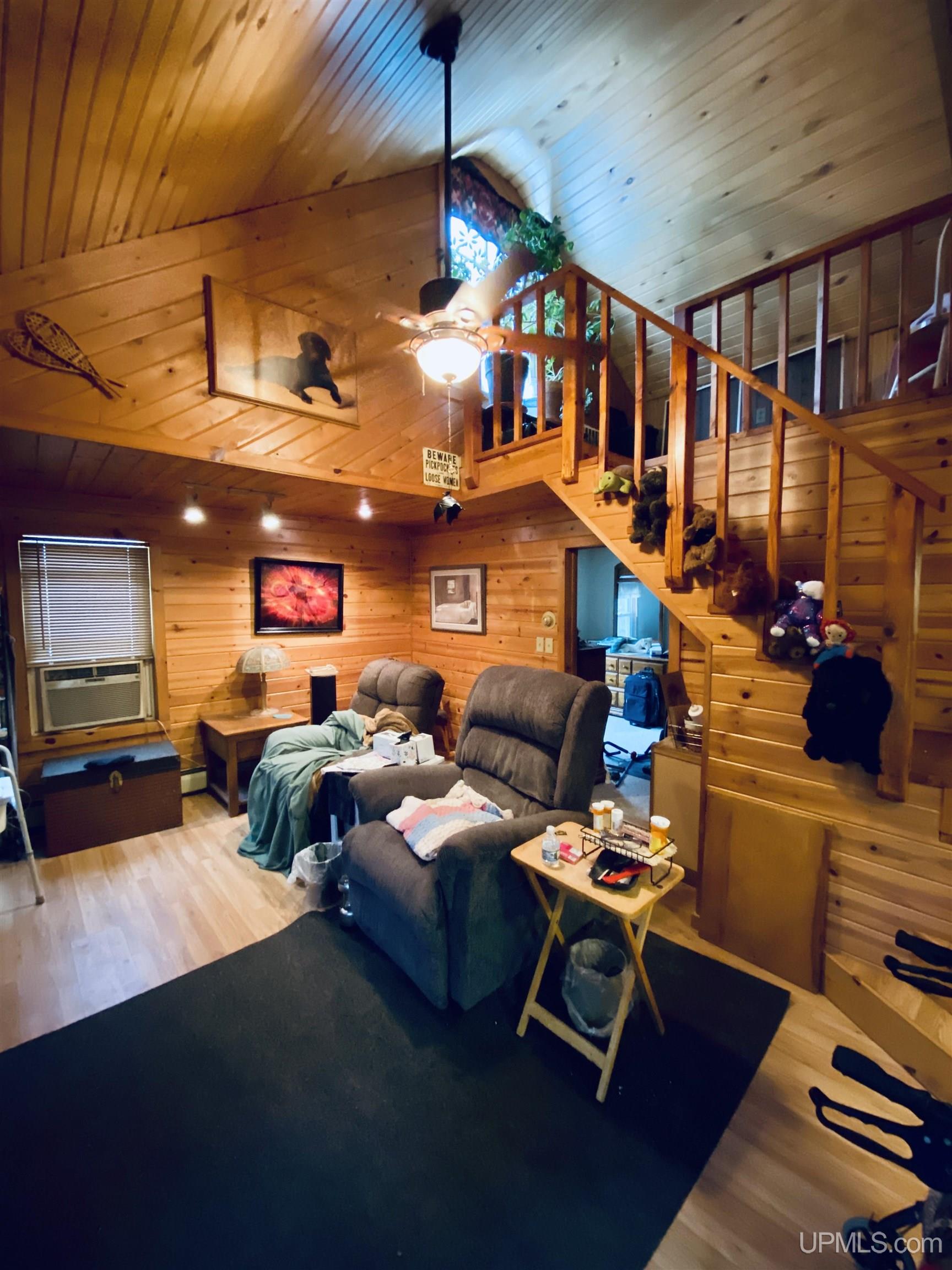 412 East Division Street Ishpeming, MI 49849 - Photo 2 of 19 Gallery Image 2