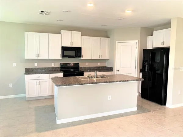 $2,600 | 4408 Summer Savory Street, Tampa, FL 33619