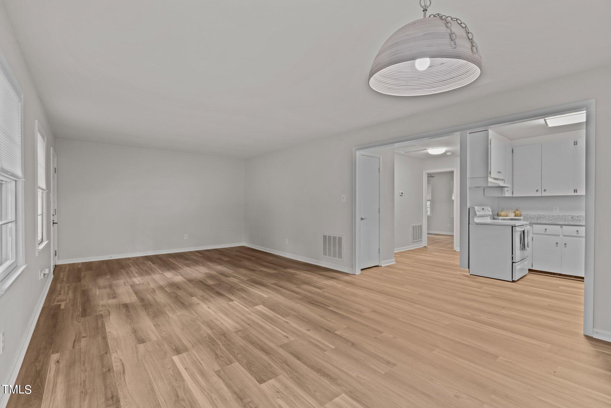 2909 Oberry Street Raleigh, NC 27607 - Photo 5 of 19 30-web-or-mls-5Z8A5629
