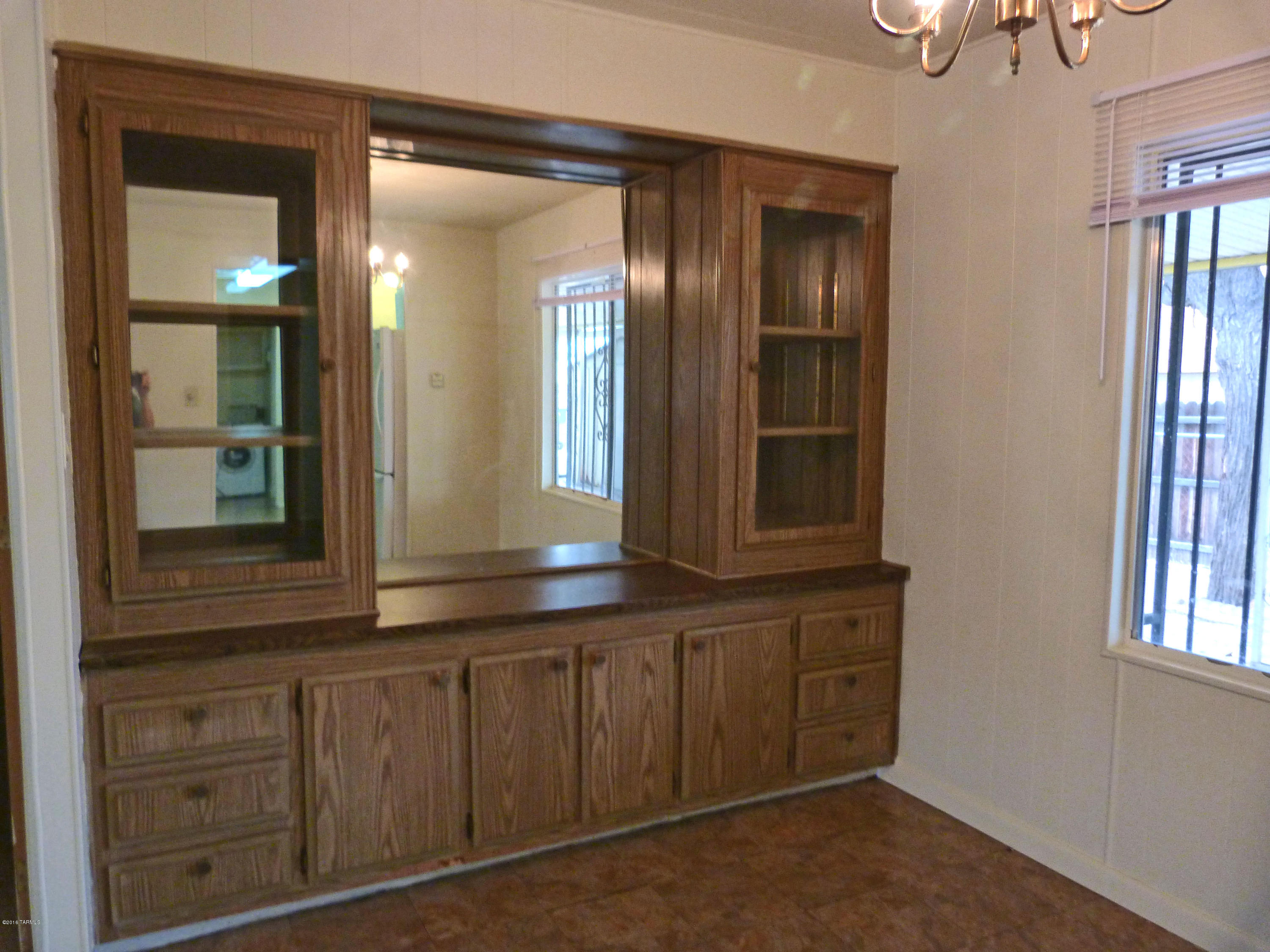 3145 North Flowing Wells Road Tucson, AZ 85705 - Photo 8 of 33 Gallery Image 8