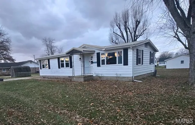 $149,900 | 516 South 12th Street, Bowling Green, MO 63334