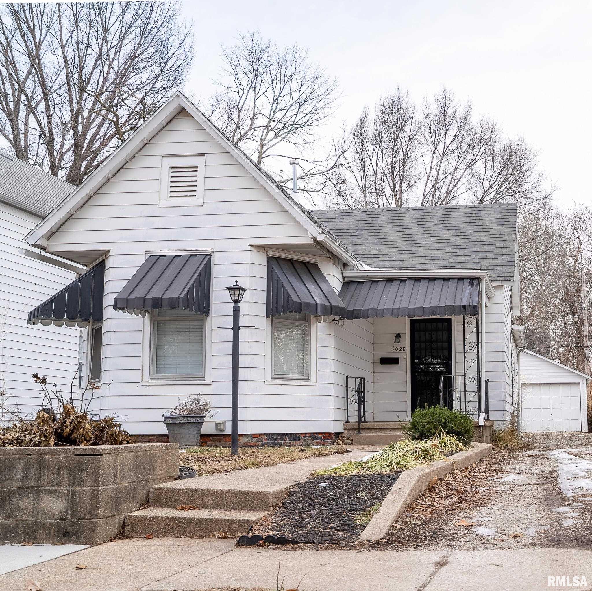 1028 North 3rd Street Springfield, IL 62702 - Photo 3 of 29