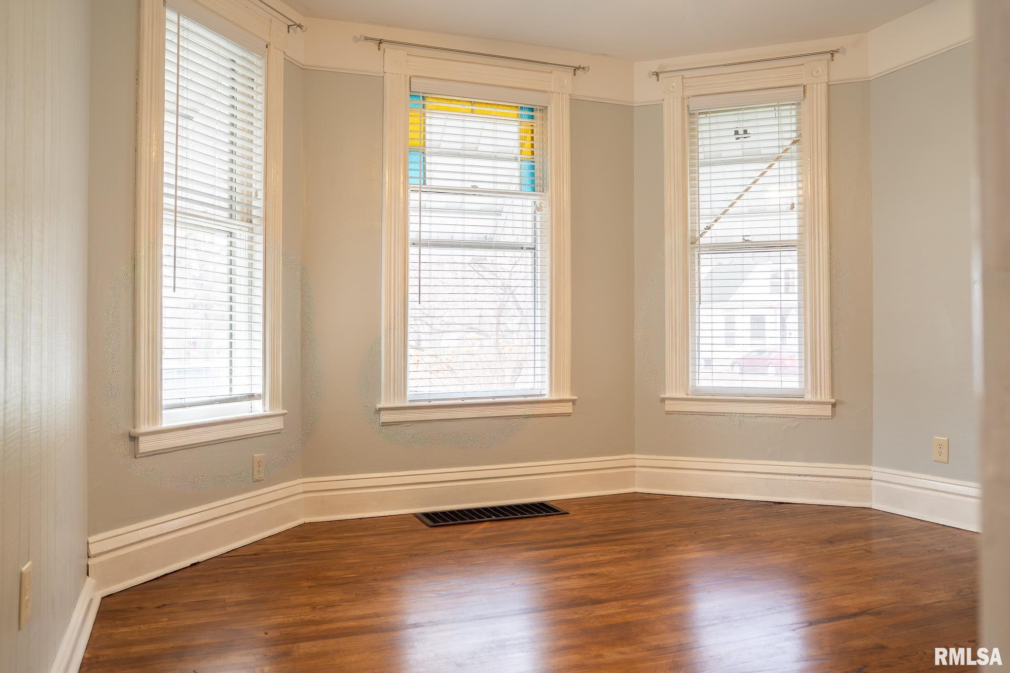 1028 North 3rd Street Springfield, IL 62702 - Photo 6 of 29