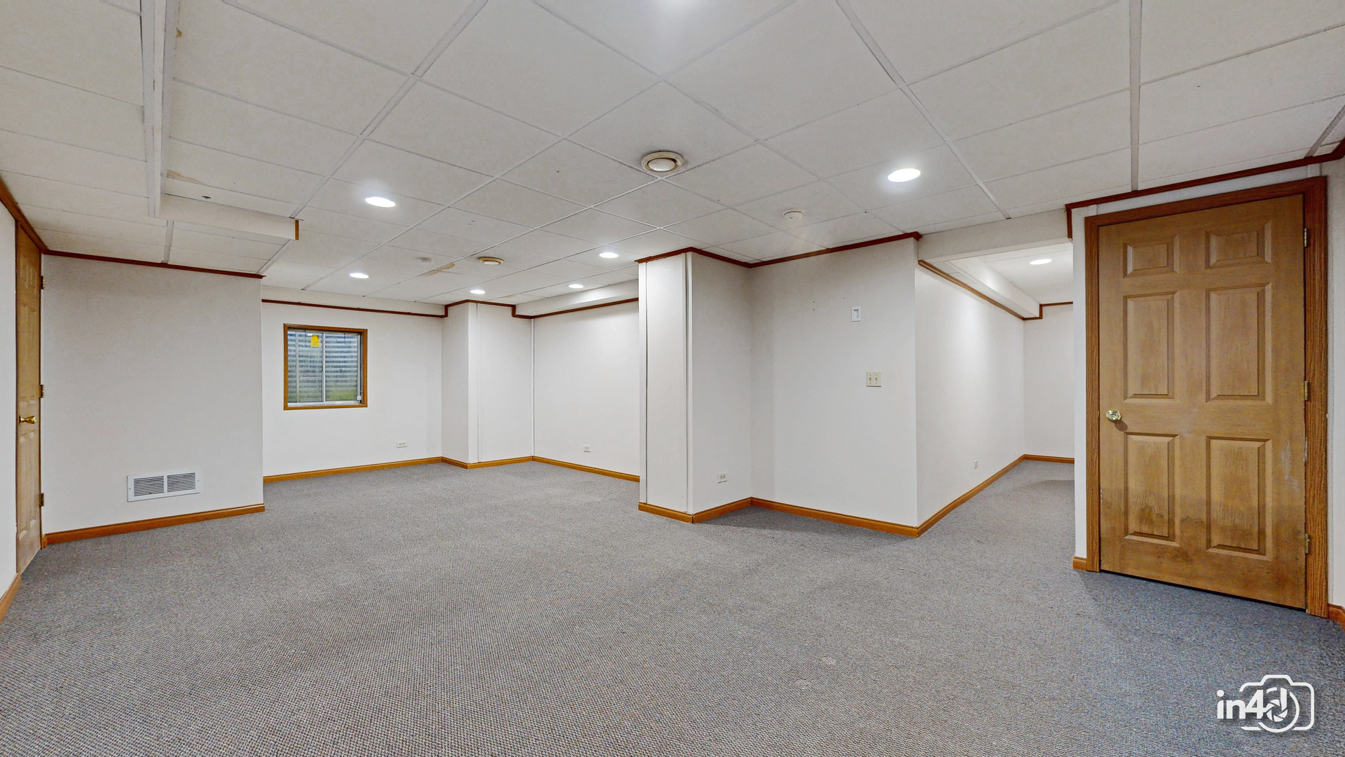 502 West 4th Street Sandwich, IL 60548 - Photo 24 of 33 a view of an empty room