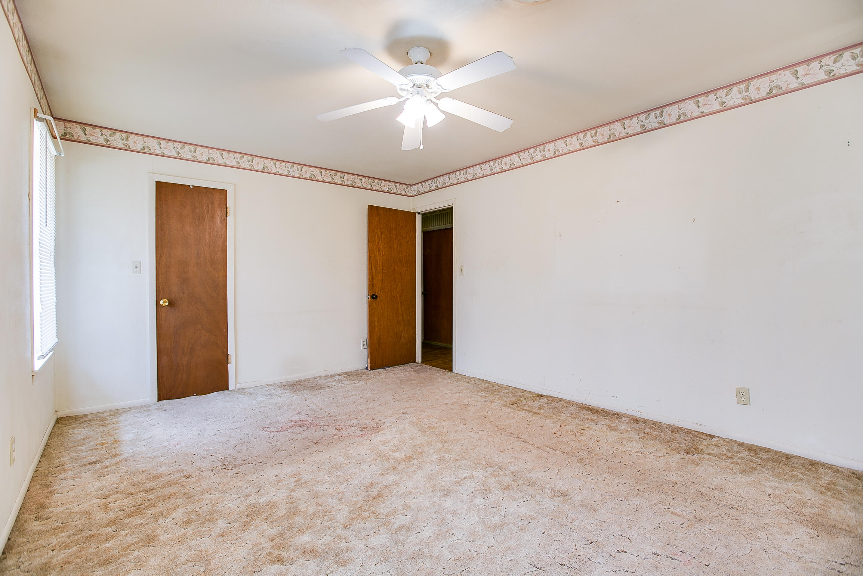 702 South State Street Bronte, TX 76933 - Photo 29 of 41 Bedroom 2