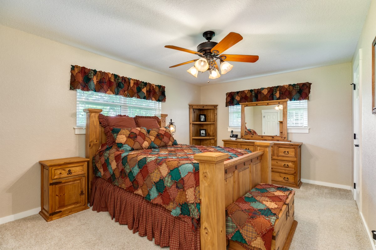 1412 Buchta Road Angleton, TX 77515 - Photo 34 of 48