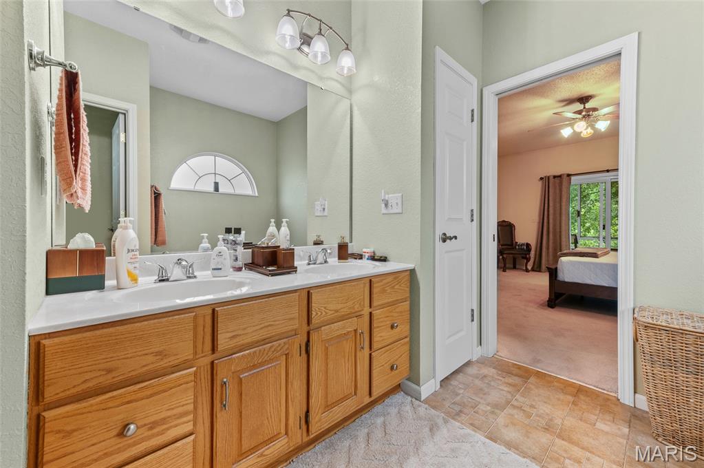 405 Fairwood Hills Road O'Fallon, IL 62269 - Photo 24 of 55 Gallery Image 24