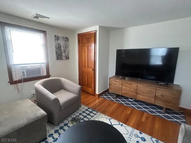 $2,600 | 557 N Avenue East, Westfield, NJ 07090