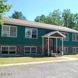 $1,200 | 667 Geyser Road, Unit 4, Ballston Spa, NY 12020