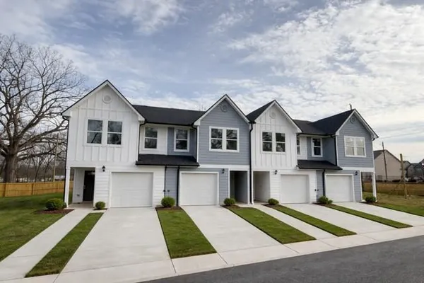 $239,900 | 11600 East Lovejoy Road, Hampton, GA 30228