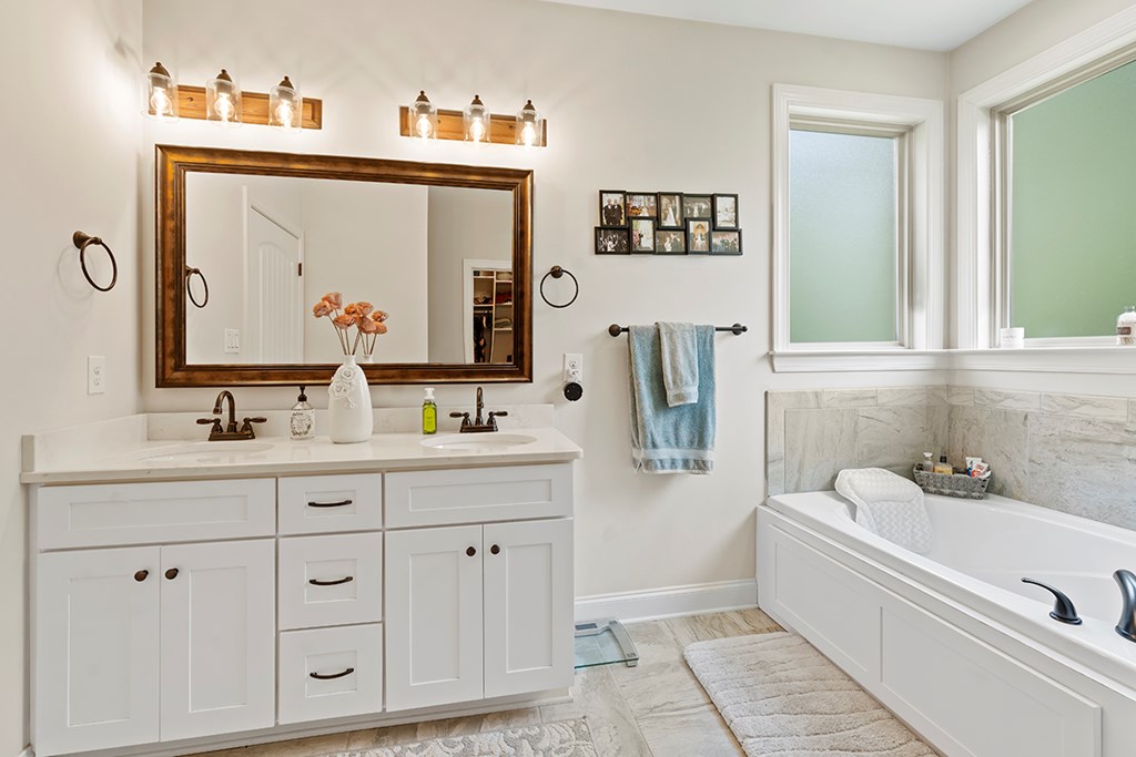 503 Rivers Run Greenwood, SC 29649 - Photo 14 of 24 Gallery Image 14