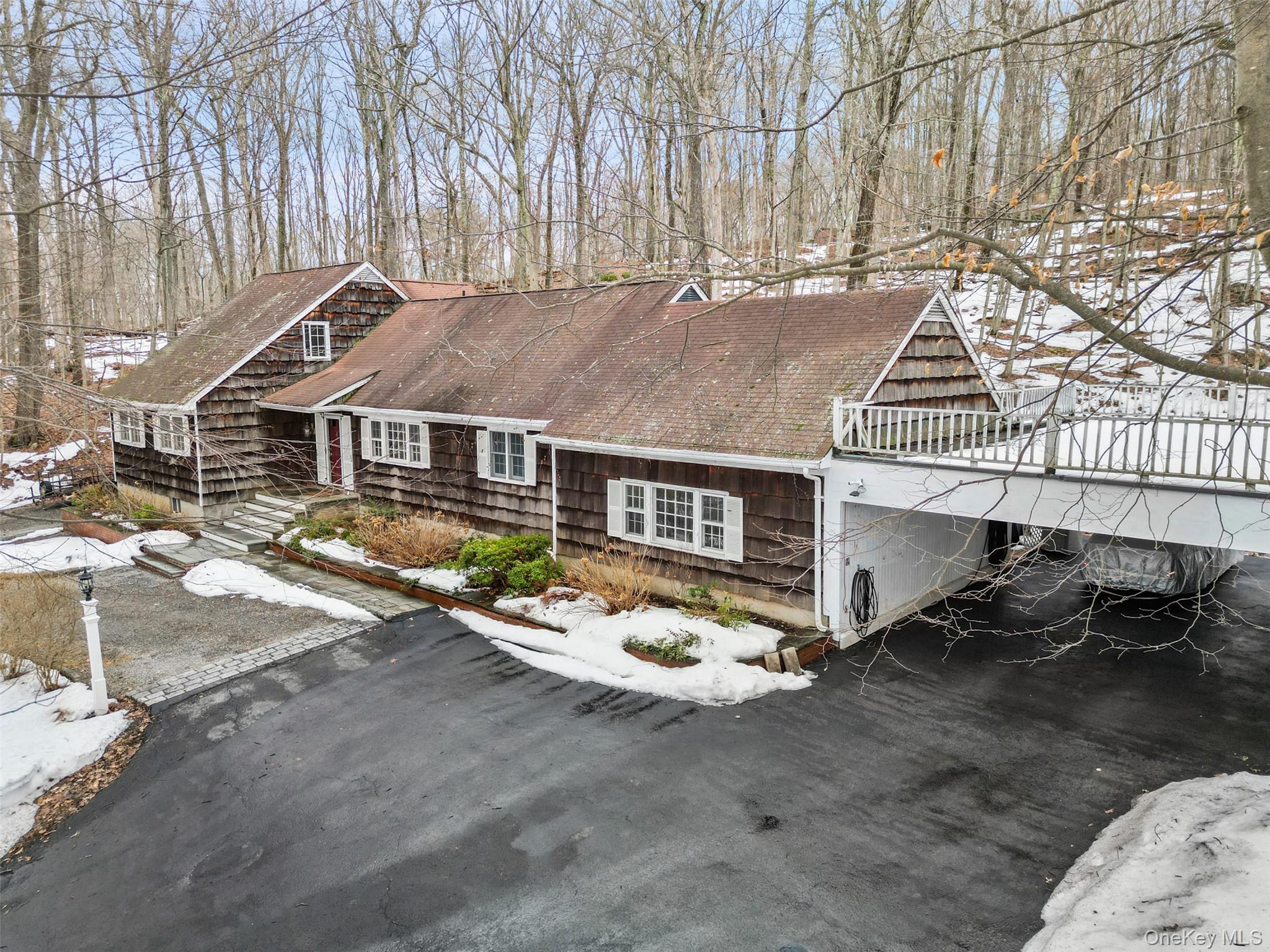 126 Croton Lake Road Katonah, NY 10536 - Photo 2 of 26