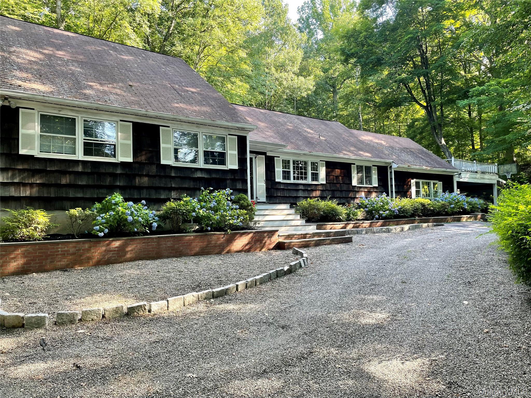 126 Croton Lake Road Katonah, NY 10536 - Photo 3 of 26