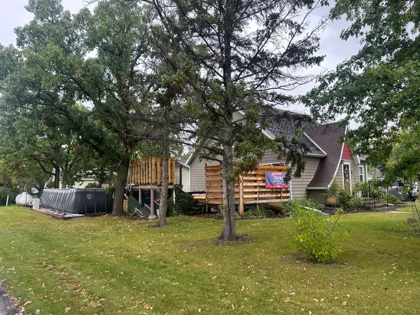 $239,900 | 609 South Main Street, Badger, MN 56714