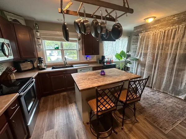 $239,900 | 609 South Main Street, Badger, MN 56714