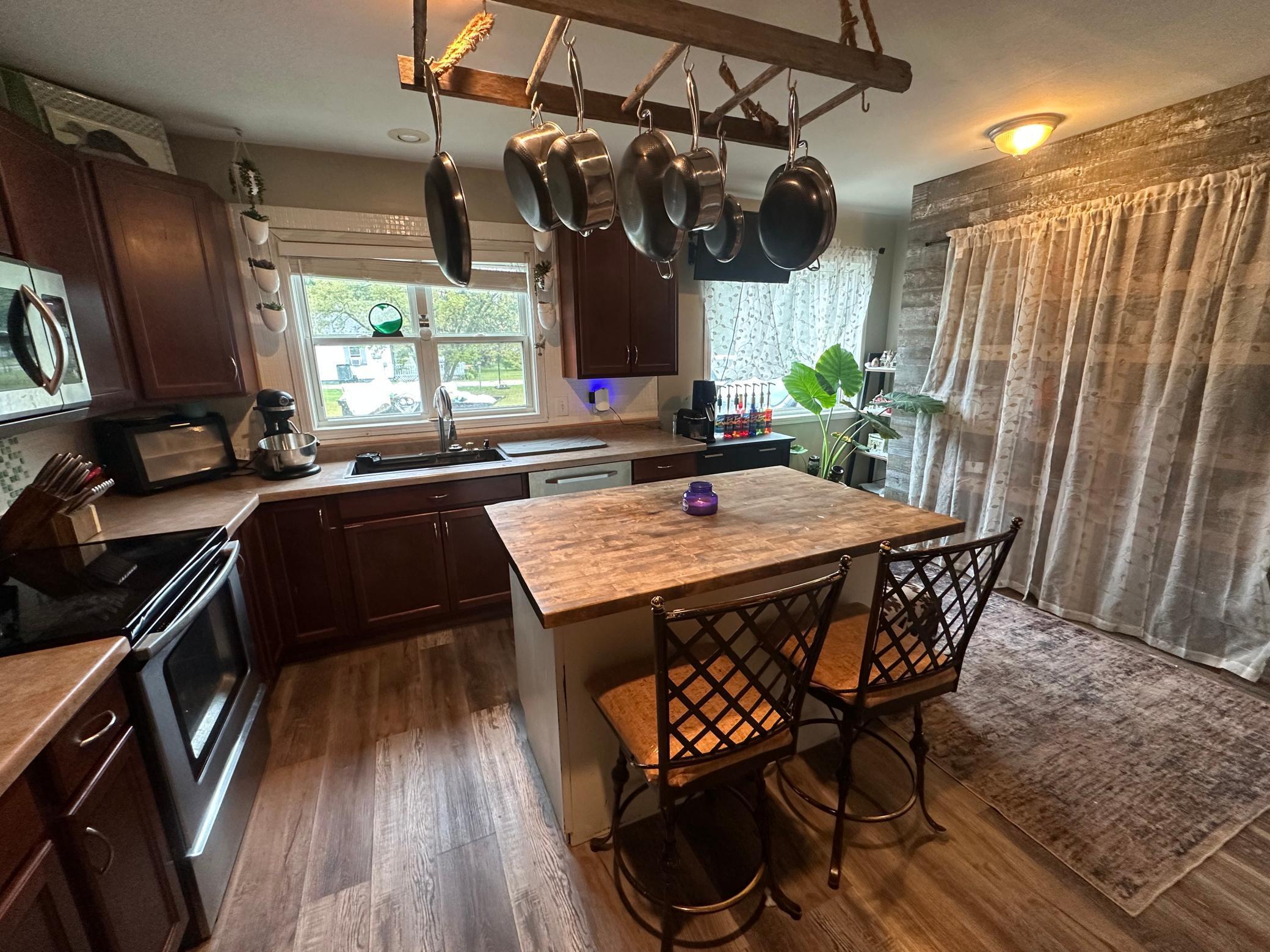 609 South Main Street Badger, MN 56714 - Photo 5 of 32