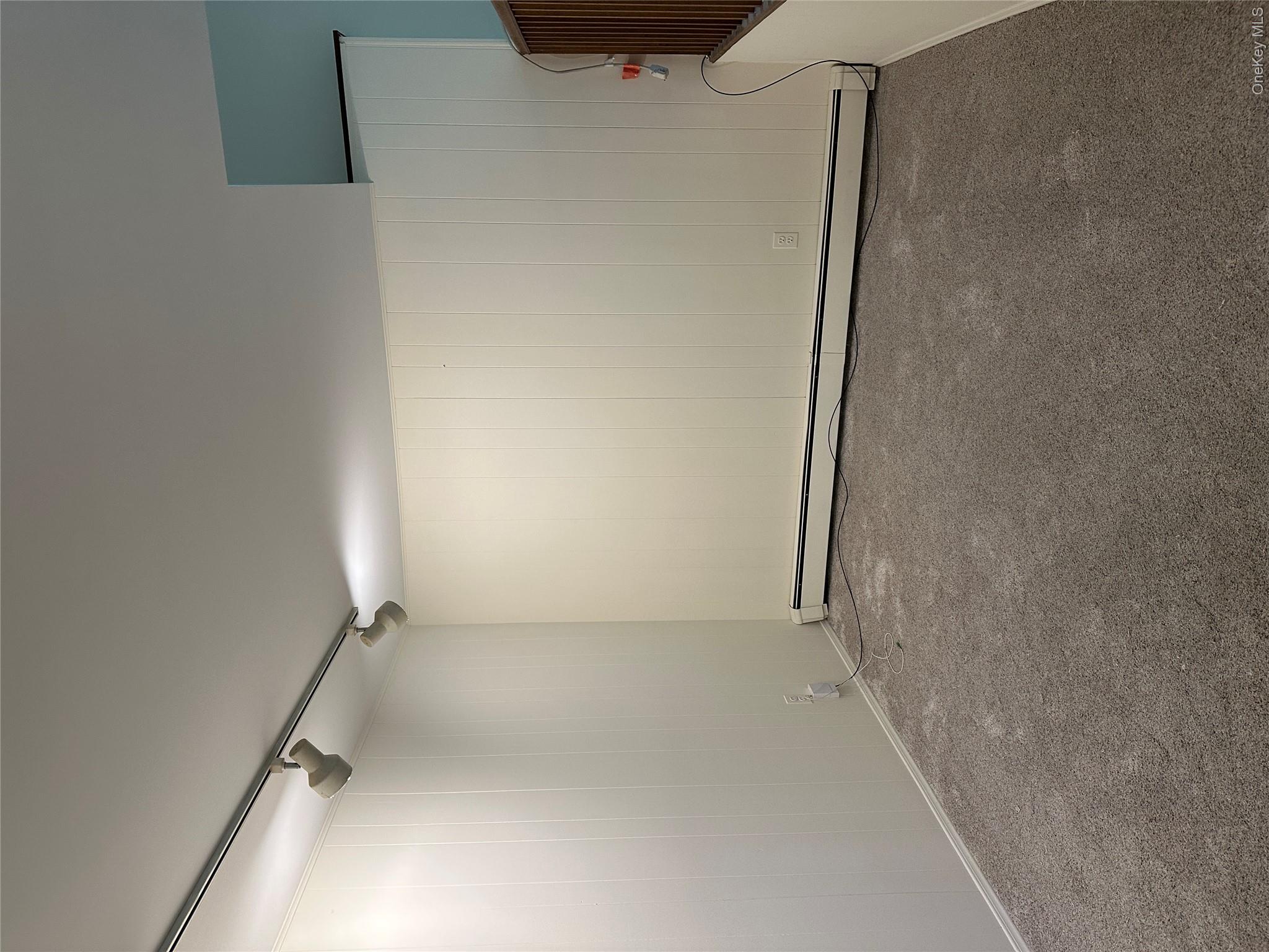190 Old Field Road Huntington, NY 11743 - Photo 3 of 9