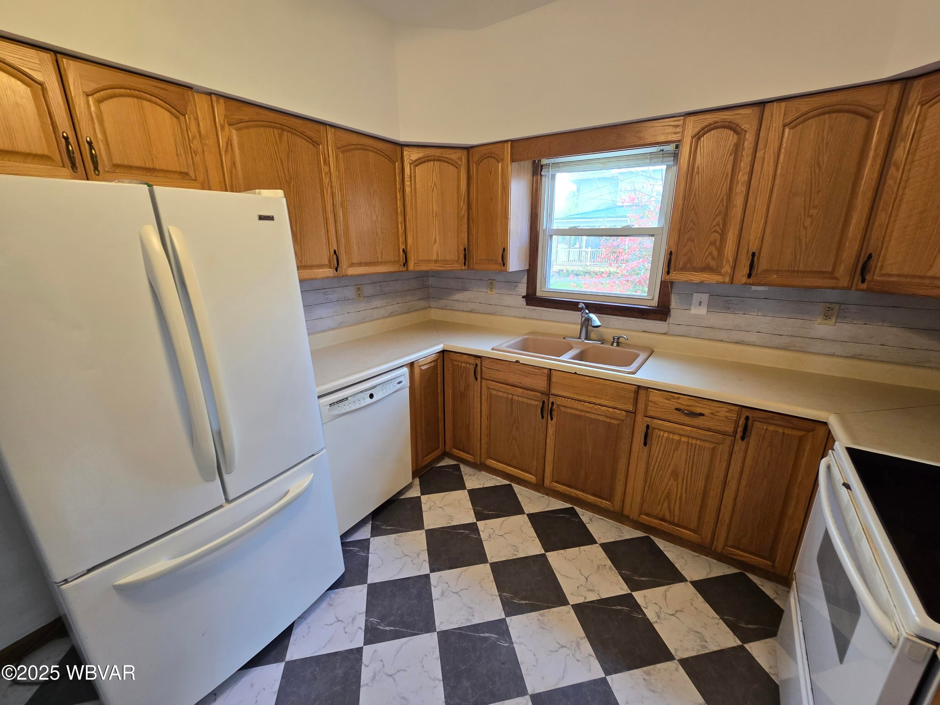1081 5th Avenue Jersey Shore, PA 17740 - Photo 22 of 47 20250419_105726