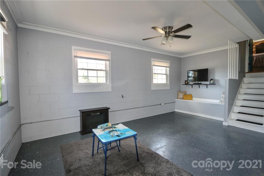 1354 Cb Eller School Road Elkin, NC 28621 - Photo 24 of 31 Gallery Image 24