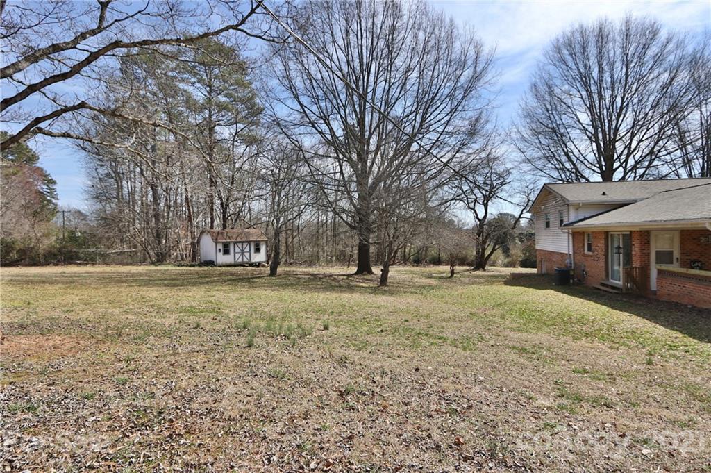 1354 Cb Eller School Road Elkin, NC 28621 - Photo 29 of 31 Gallery Image 29