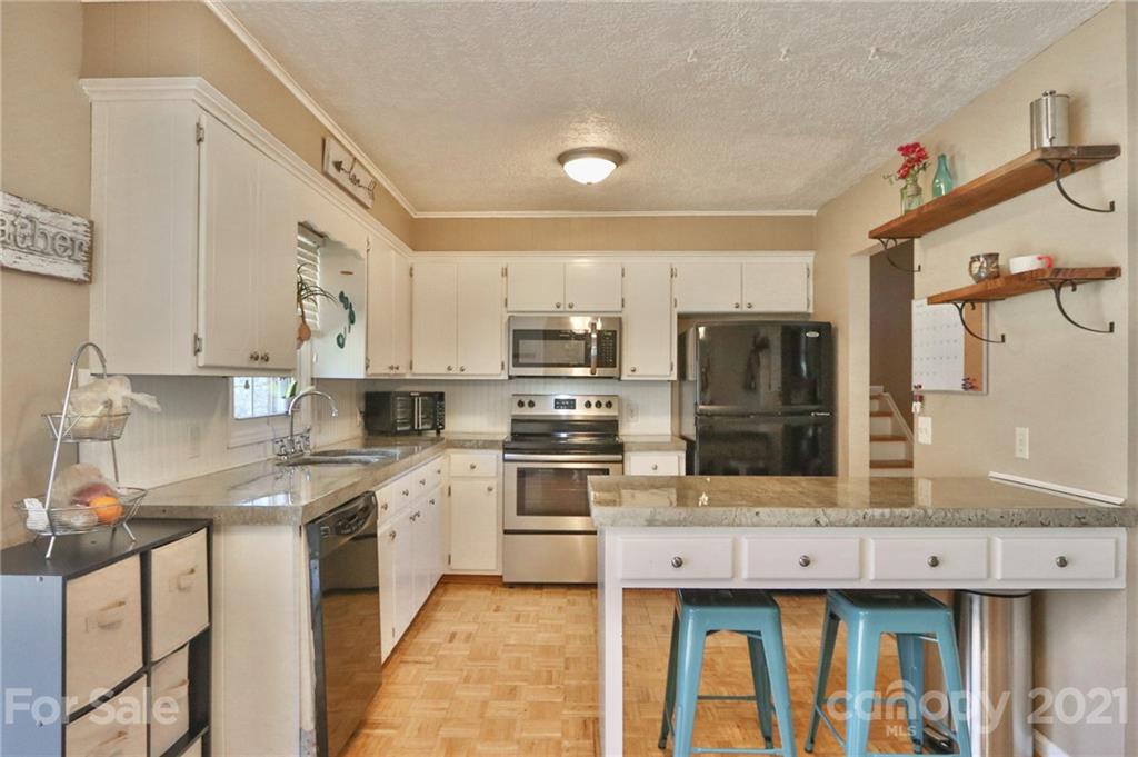 1354 Cb Eller School Road Elkin, NC 28621 - Photo 6 of 31 Gallery Image 6