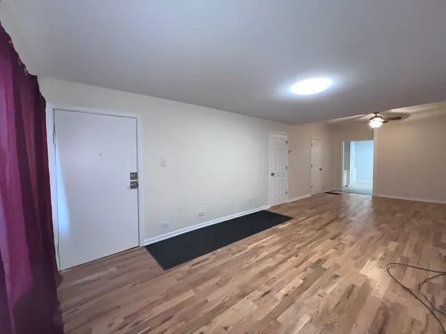 $1,400 | 8919 South Muskegon Avenue, Unit 1F, Chicago, IL 60617