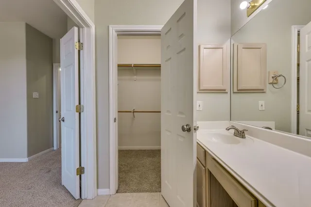 $1,950 | 2100 Pipers Field Drive, Unit 14, Austin, TX 78758