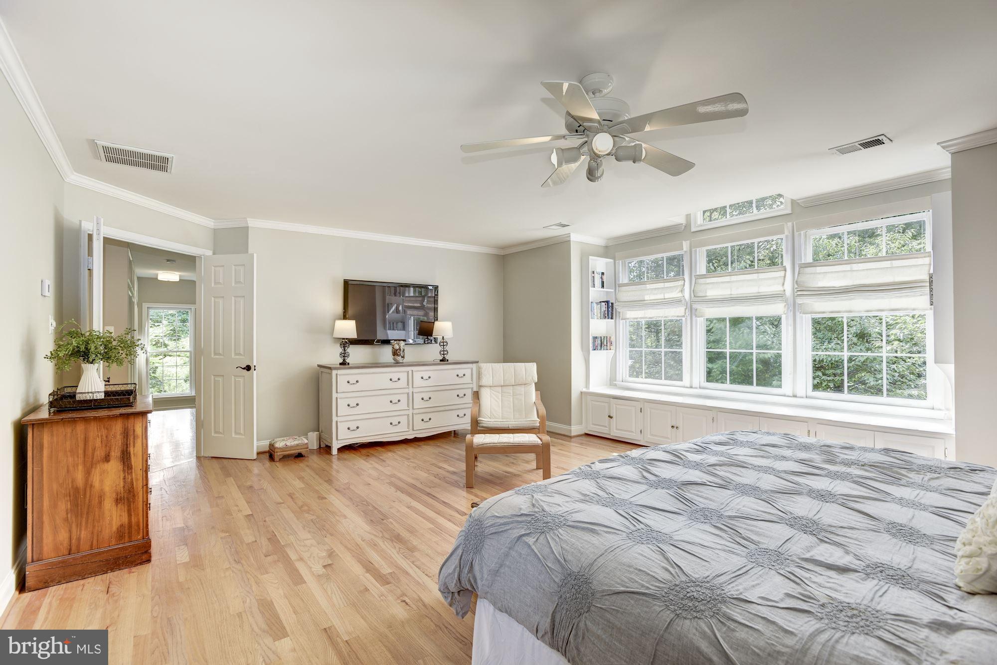 11410 Night Star Way Reston, VA 20194 - Photo 25 of 49 Hardwood floors