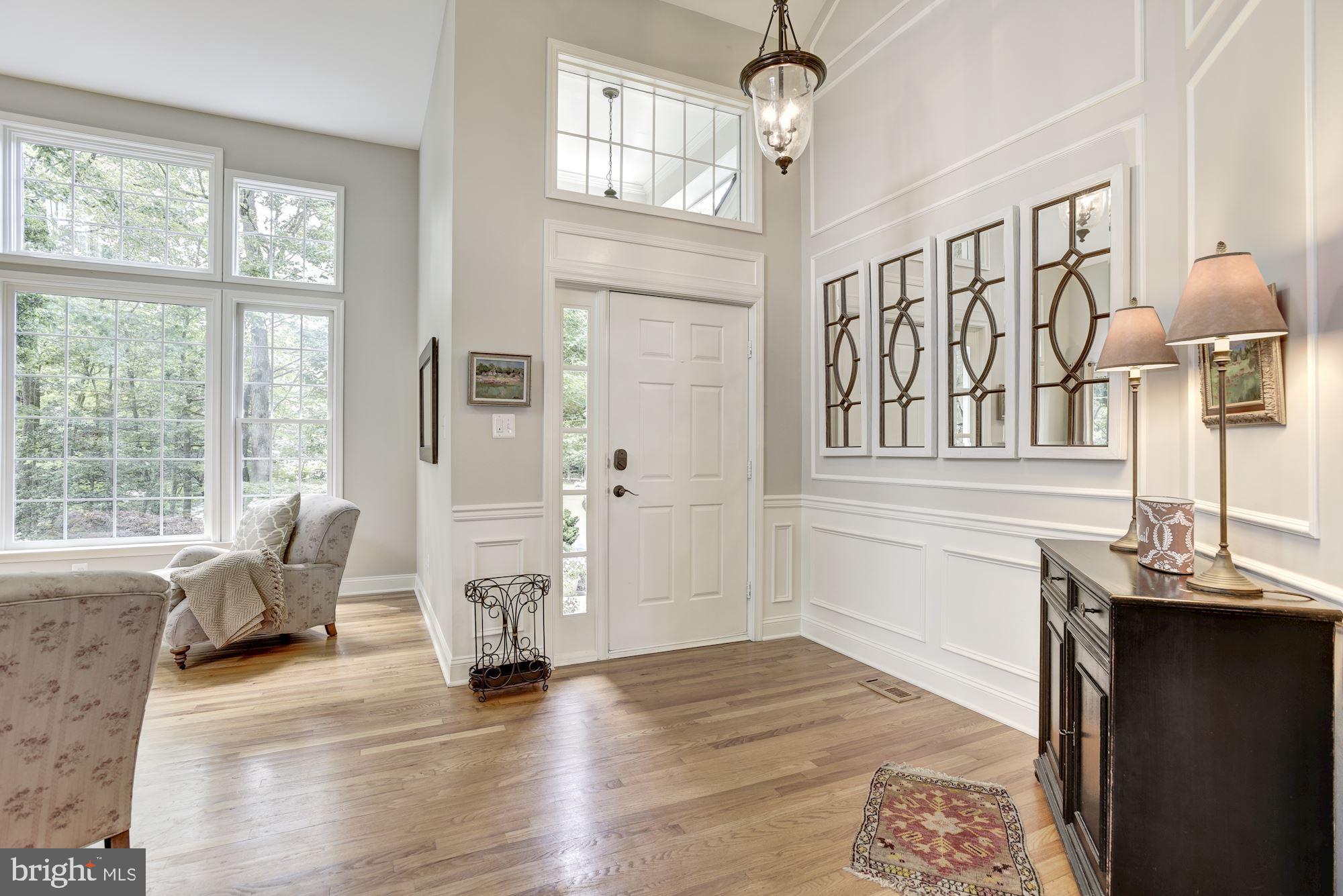 11410 Night Star Way Reston, VA 20194 - Photo 4 of 49 Gracious foyer welcomes you