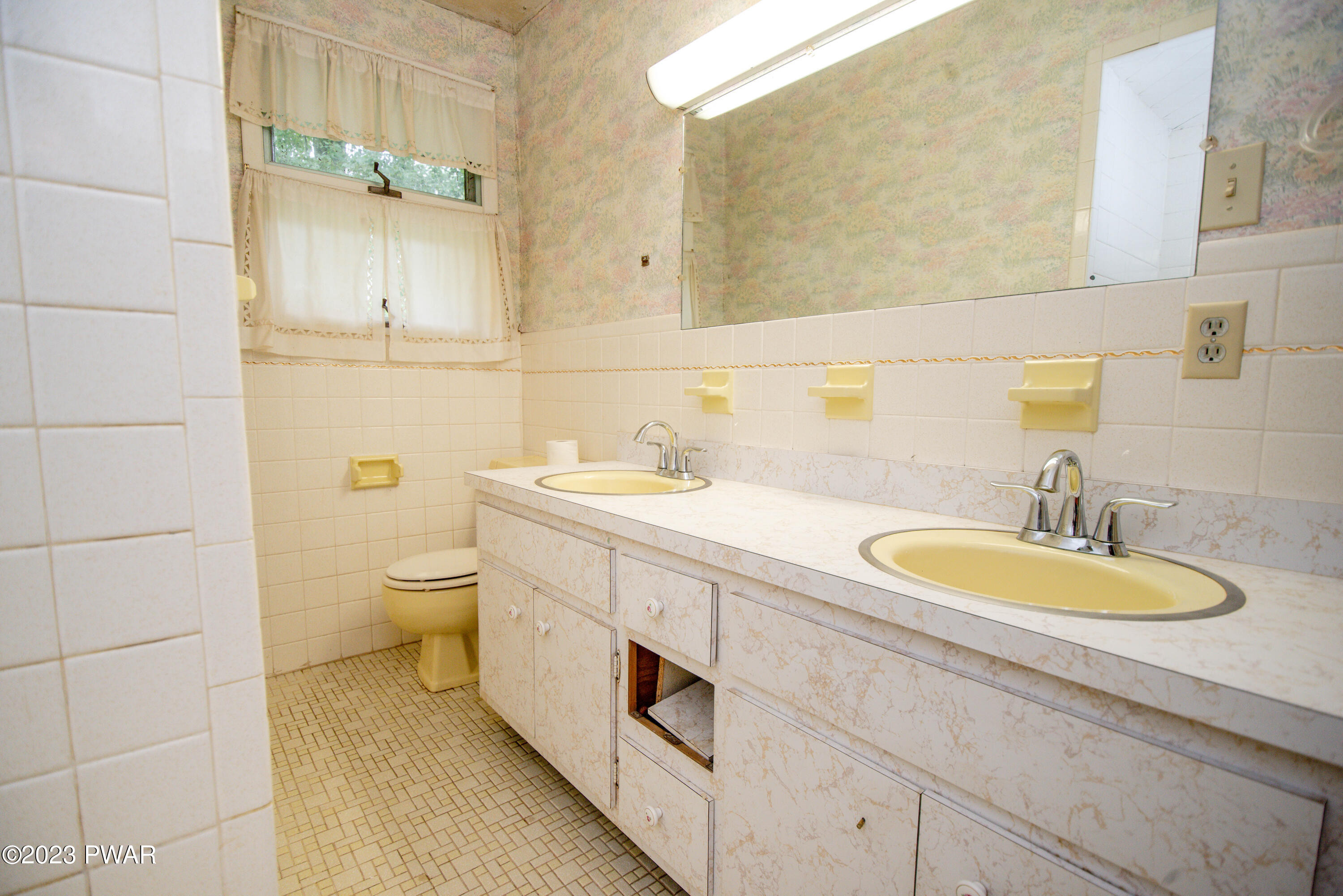 118 Ansley Road Paupack, PA 18451 - Photo 35 of 53