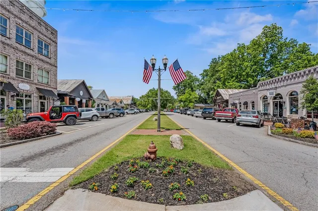 $2,340,000 | 252 Seavy Street, Senoia, GA 30276