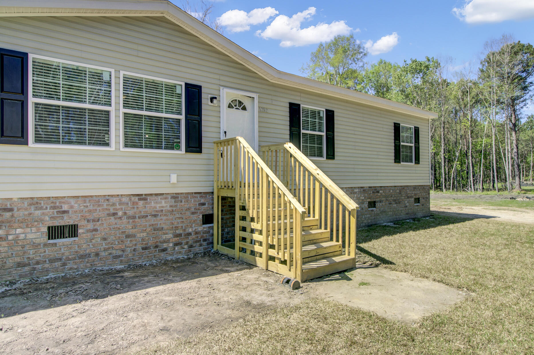1292 Mendel Rivers Road Bonneau, SC 29431 - Photo 7 of 46 (6)