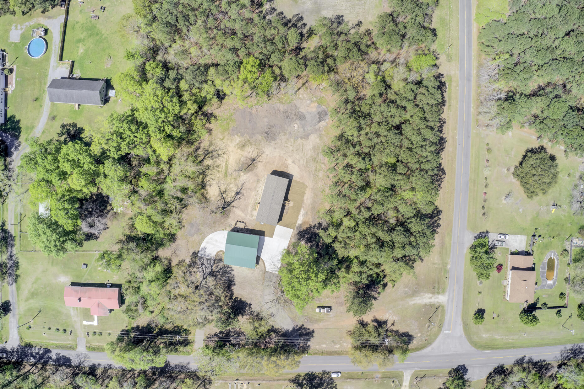 1292 Mendel Rivers Road Bonneau, SC 29431 - Photo 8 of 46 (46)