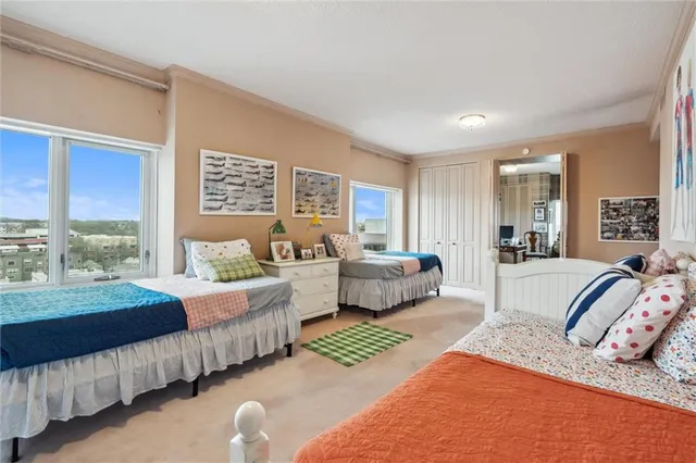 $750,000 | 4545 Wornall Road, Unit 1210, Kansas City, MO 64111