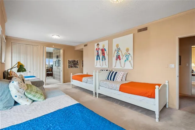 $750,000 | 4545 Wornall Road, Unit 1210, Kansas City, MO 64111