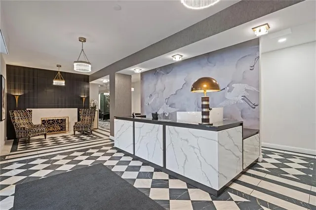 $750,000 | 4545 Wornall Road, Unit 1210, Kansas City, MO 64111