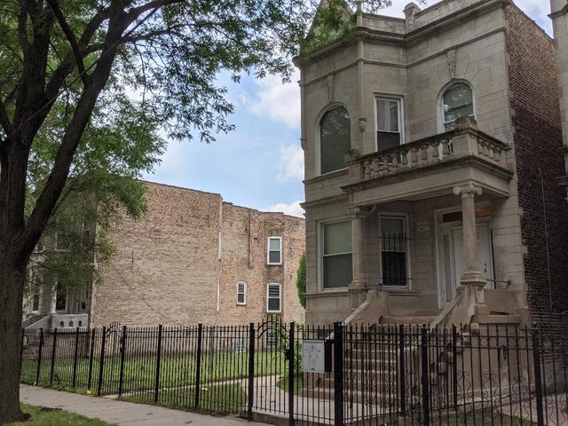 Undisclosed Address Chicago, IL 60623 - Photo 2 of 21 front view of a house
