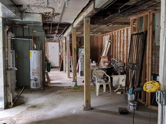 Undisclosed Address Chicago, IL 60623 - Photo 21 of 21 a view of a room with gym equipment