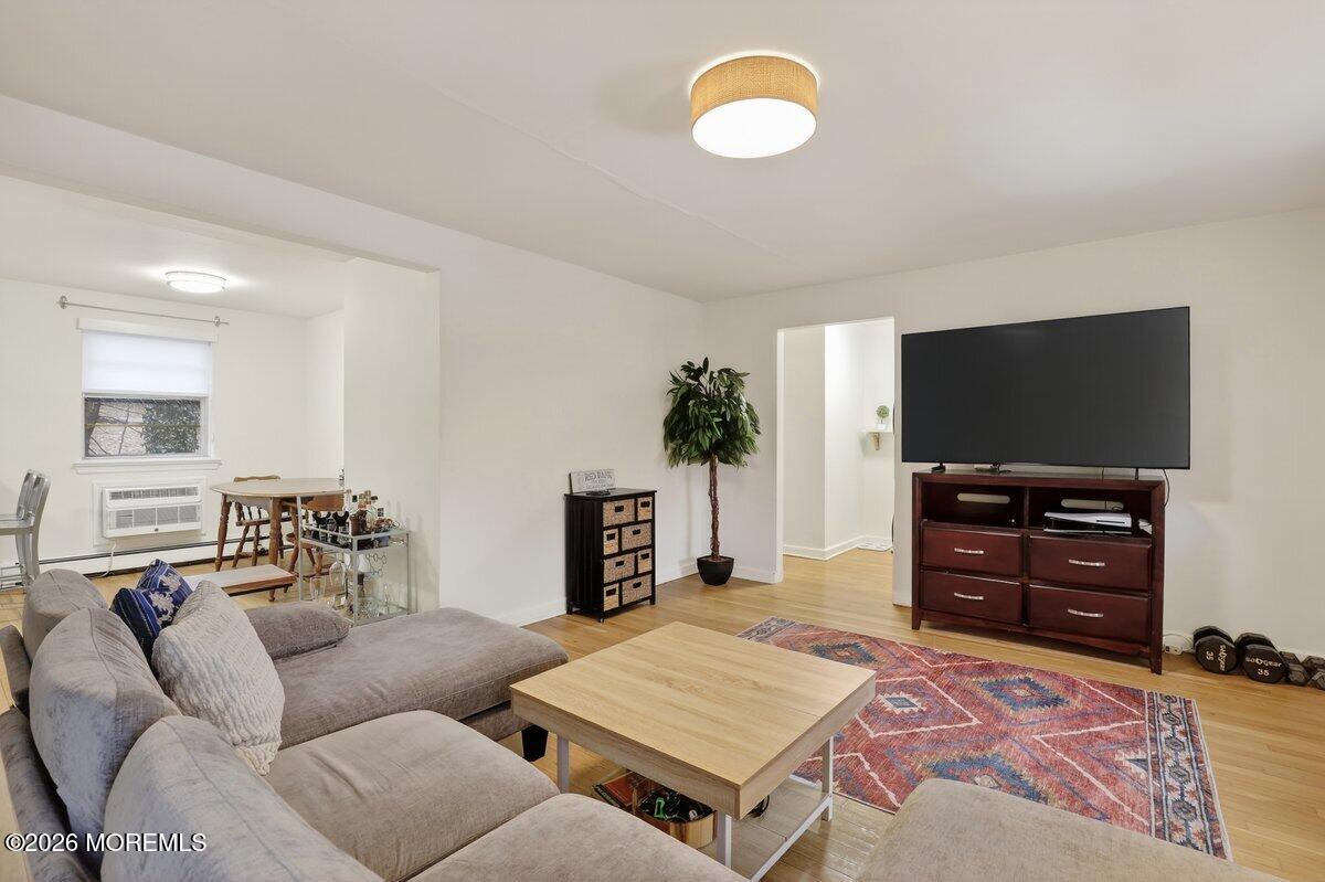 98 Manor Drive Red Bank, NJ 07701 - Photo 8 of 28 Family Room 5