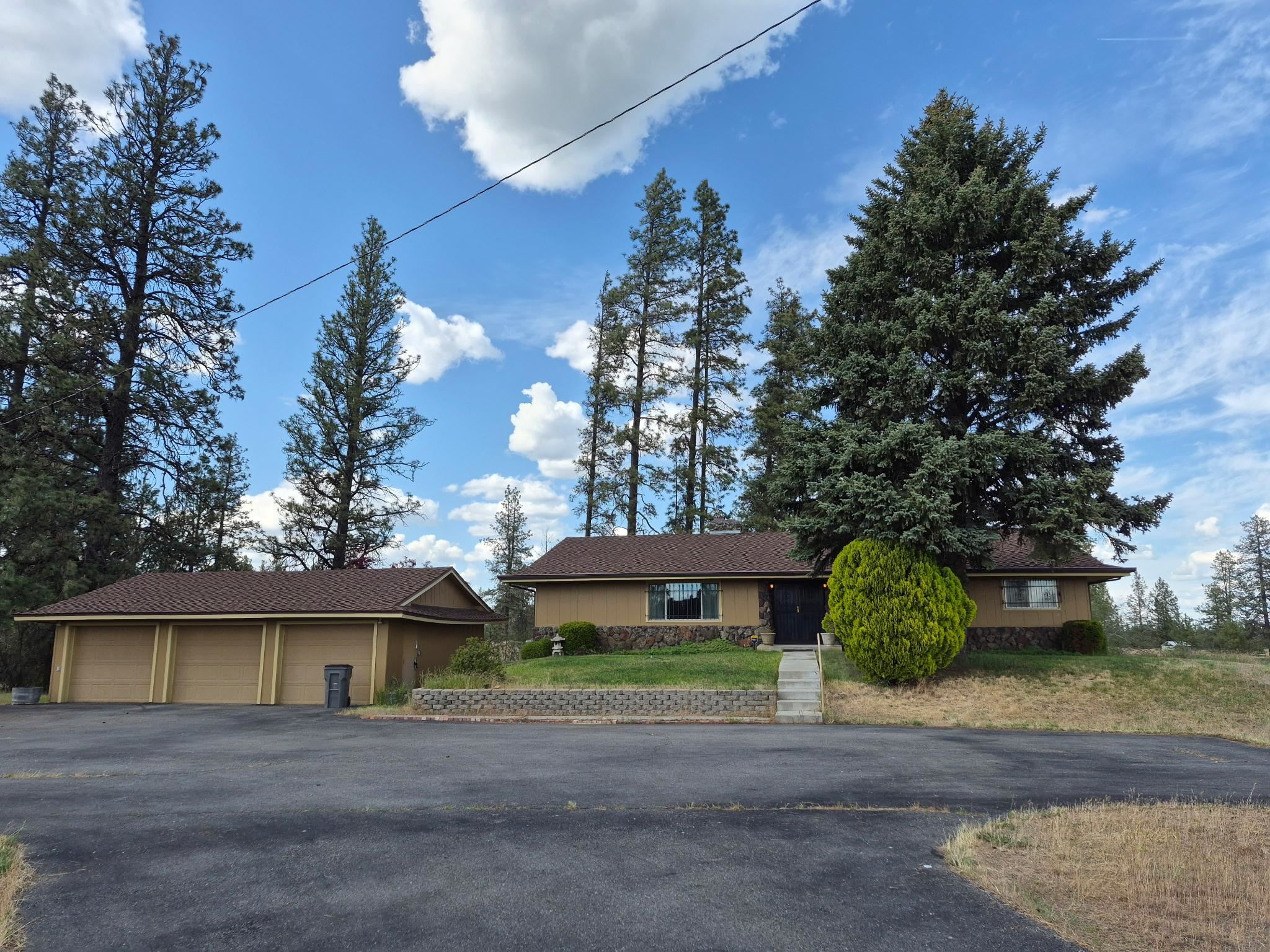 23213 South Cross Road Cheney, WA 99004 - Photo 1 of 36