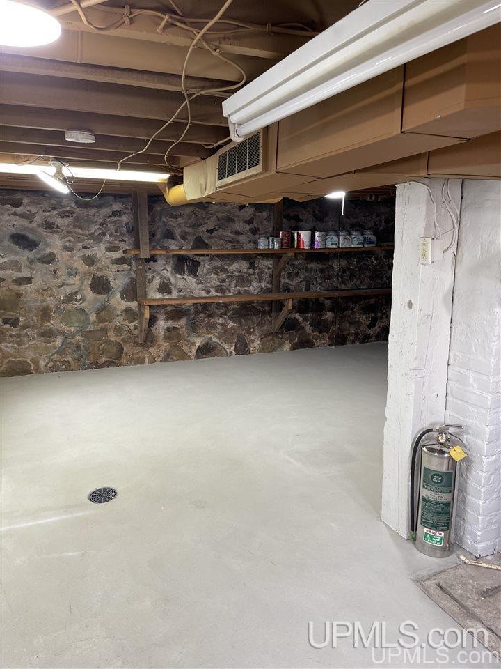 195 Silver Street Ishpeming, MI 49849 - Photo 25 of 35 Gallery Image 25
