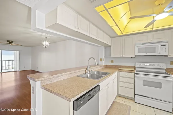 $2,100 | 3165 North Atlantic Avenue, Unit B307, Cocoa Beach, FL 32931