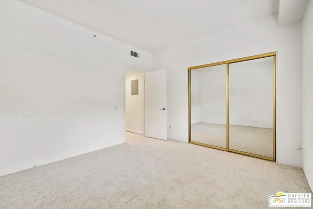 $2,400 | 255 South Avenida Caballeros, Unit 203, Palm Springs, CA 92262