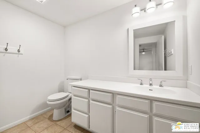 $2,400 | 255 South Avenida Caballeros, Unit 203, Palm Springs, CA 92262