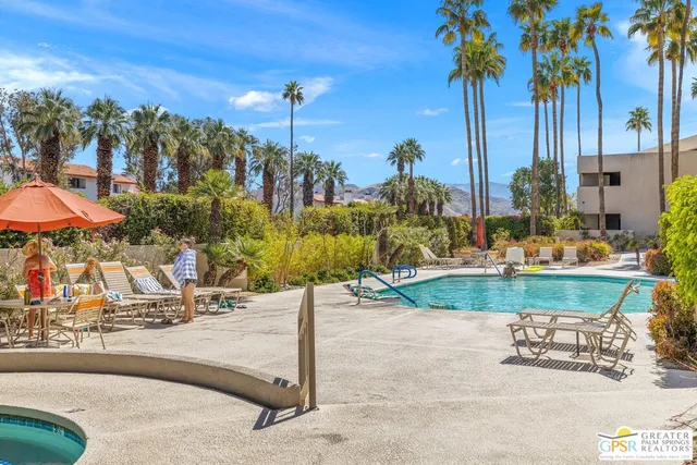 $2,400 | 255 South Avenida Caballeros, Unit 203, Palm Springs, CA 92262