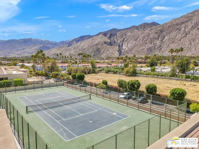 $2,400 | 255 South Avenida Caballeros, Unit 203, Palm Springs, CA 92262