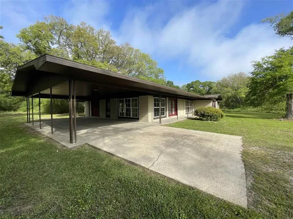 $314,900 | 12295 Highway 99, Welsh, LA 70591