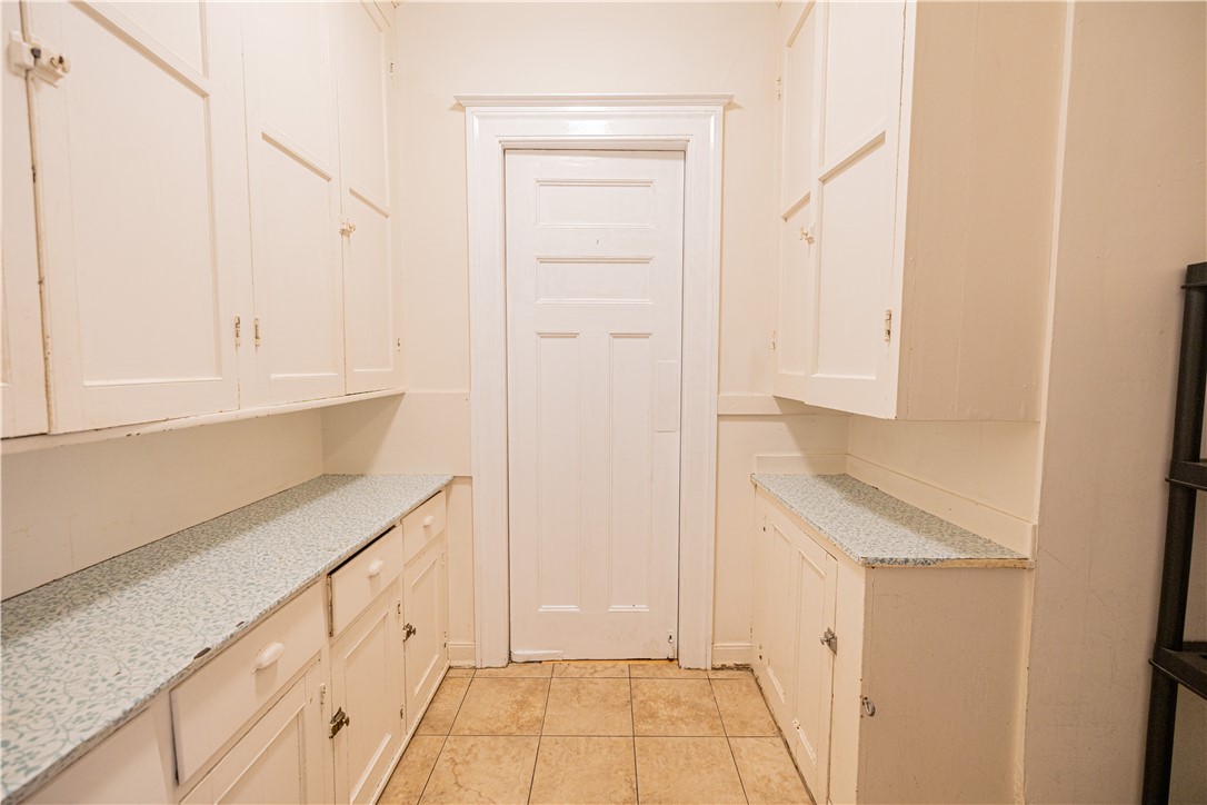 42 Thayer Street Rochester, NY 14607 - Photo 16 of 32