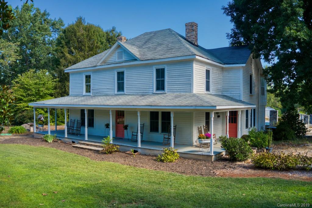 200 North Pacolet Road Campobello, SC 29322 - Photo 4 of 44