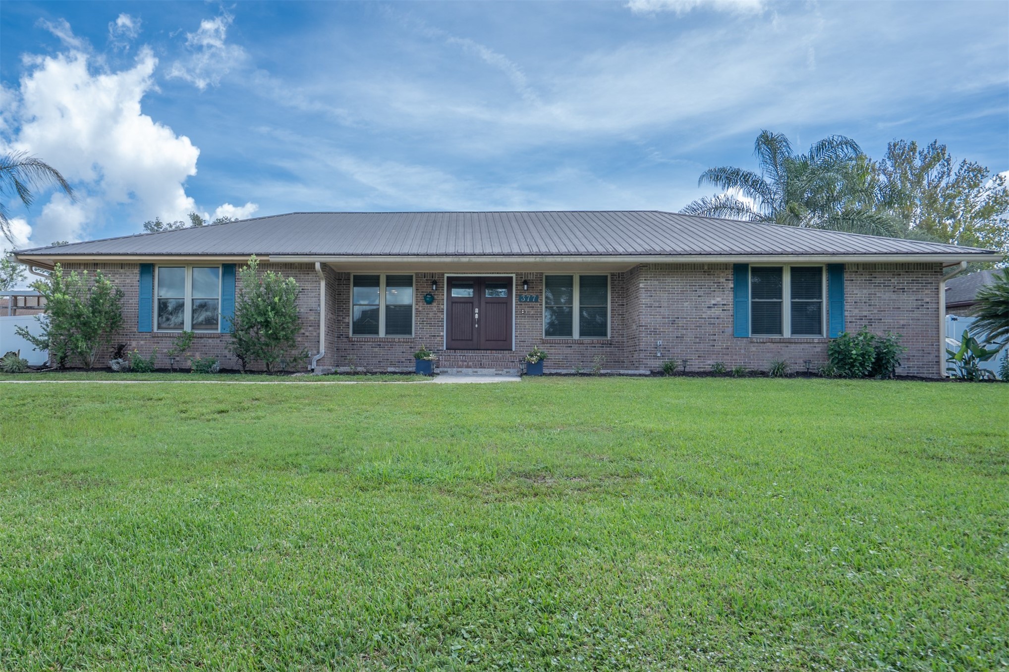 377 Foxridge Road Orange Park, FL 32065 - Photo 2 of 55 Gallery Image 2